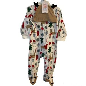 3/$15 Santa reindeer zipper one piece pajamas 2-way zipper. New nwt Footies 9 mo